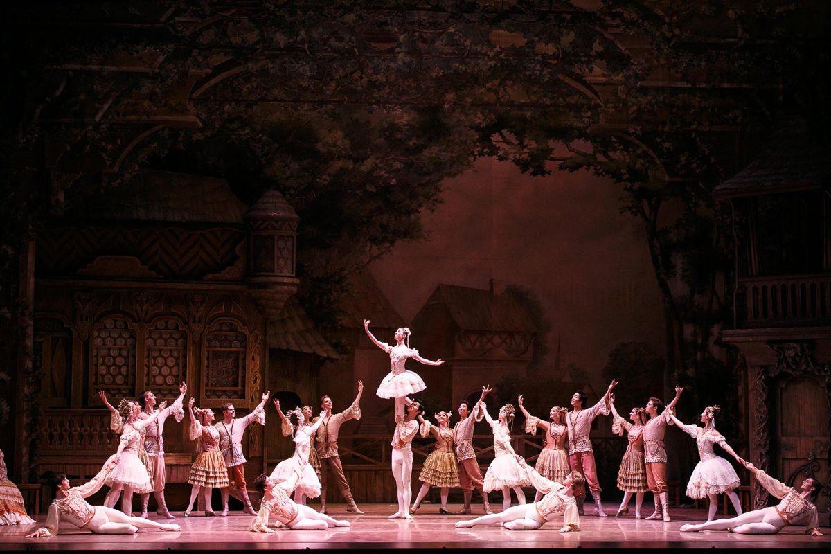 RNZB Coppelia RNZB Dancers In The Wedding Dance CREDIT Evan Li