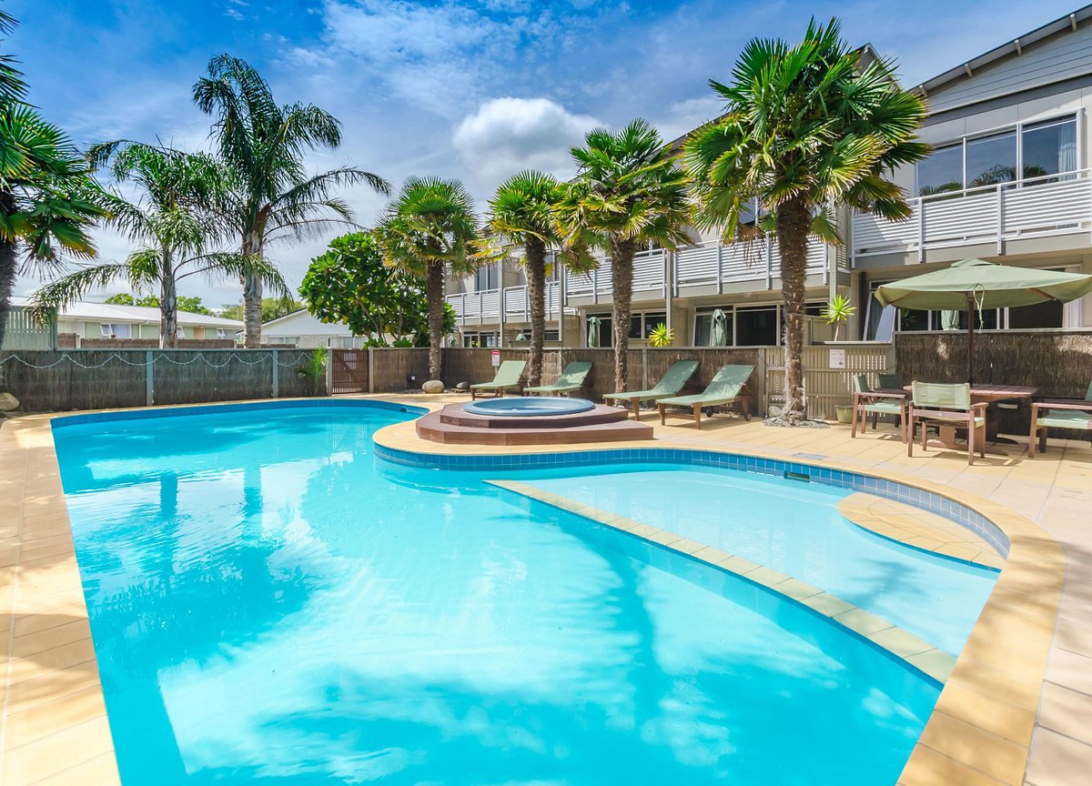 Raumati Sands Resort Pool